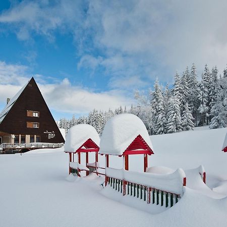 Relax Hotel Bara Benecko Eksteriør bilde